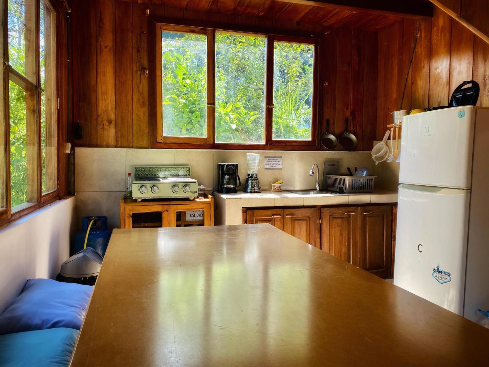 Inti Mindo Hostel Екстериор снимка